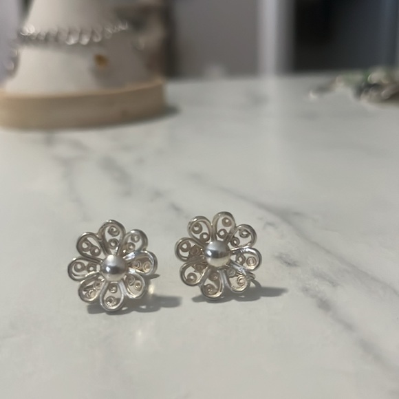 Estate Jewelry - Vintage Scandinavian 830 Silver Screw back Floral Earrings